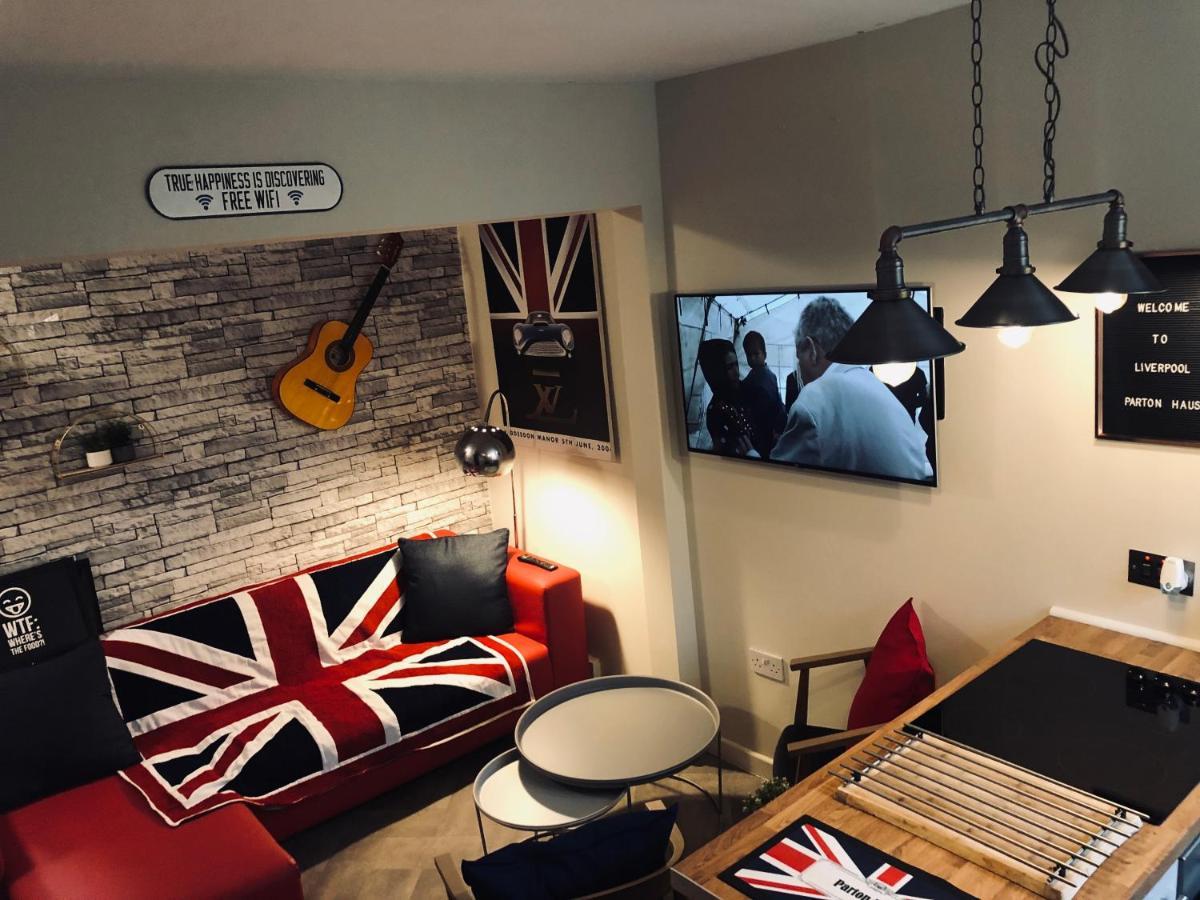3 Double Bed Brittania Styled Central Home Near Lfc Sleeps 6 With Free Business Super Fast Fibre Broadband Liverpool Bagian luar foto