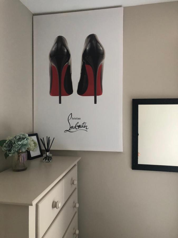 3 Double Bed Brittania Styled Central Home Near Lfc Sleeps 6 With Free Business Super Fast Fibre Broadband Liverpool Bagian luar foto