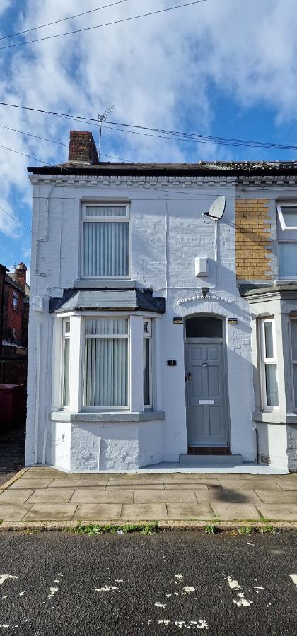 3 Double Bed Brittania Styled Central Home Near Lfc Sleeps 6 With Free Business Super Fast Fibre Broadband Liverpool Bagian luar foto